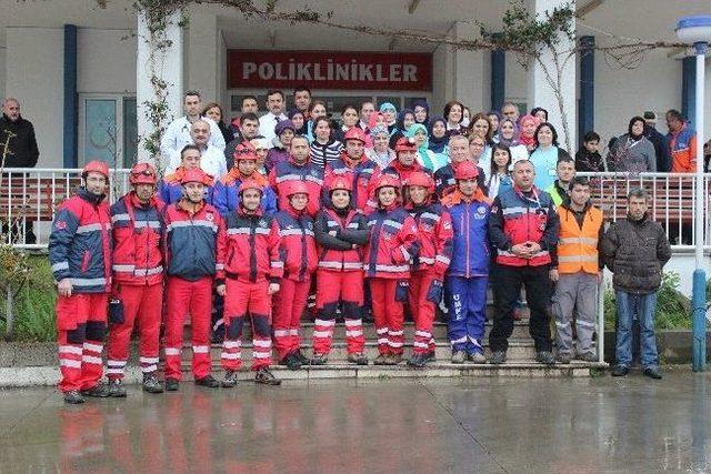 Görele Devlet Hastanesi'nde Yangın Tatbikatı Yapıldı