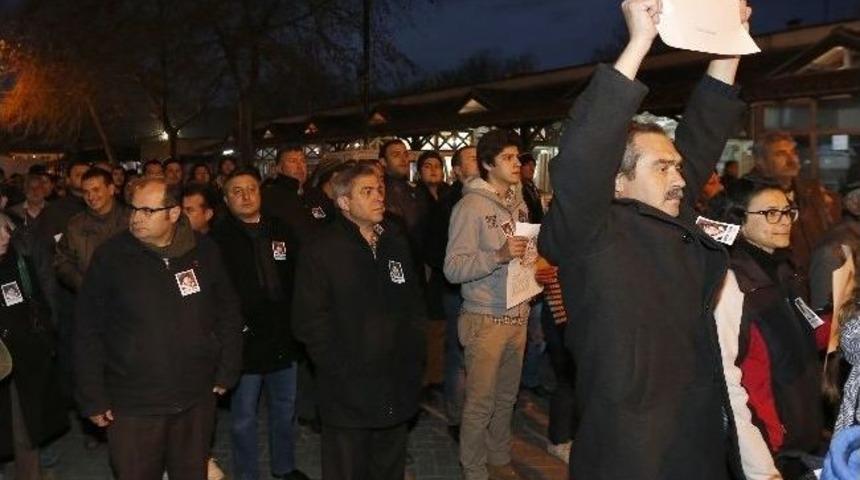 Sel&ccedil;uk Berkin İ&ccedil;in Sokaklara D&ouml;k&uuml;ld&uuml;