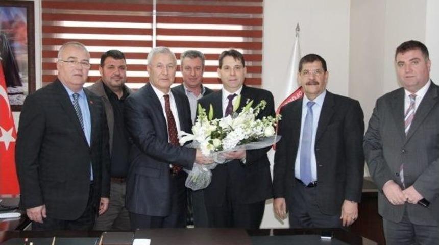 Tartan: "izmir Sandıkta Demokrasi Dersi Verecek"