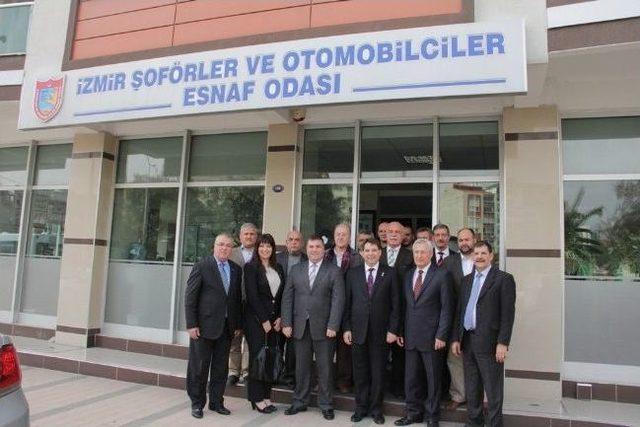 Tartan: "izmir Sandıkta Demokrasi Dersi Verecek" 1