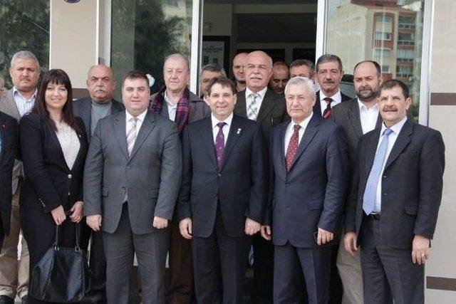 Tartan: "izmir Sandıkta Demokrasi Dersi Verecek" 2