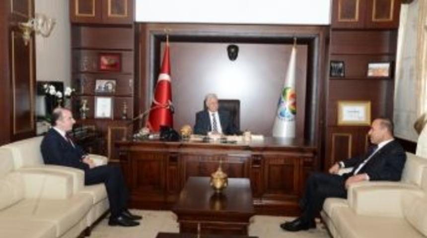 S&ouml;zl&uuml;&rsquo;den Aldırmaz&rsquo;a Ziyaret