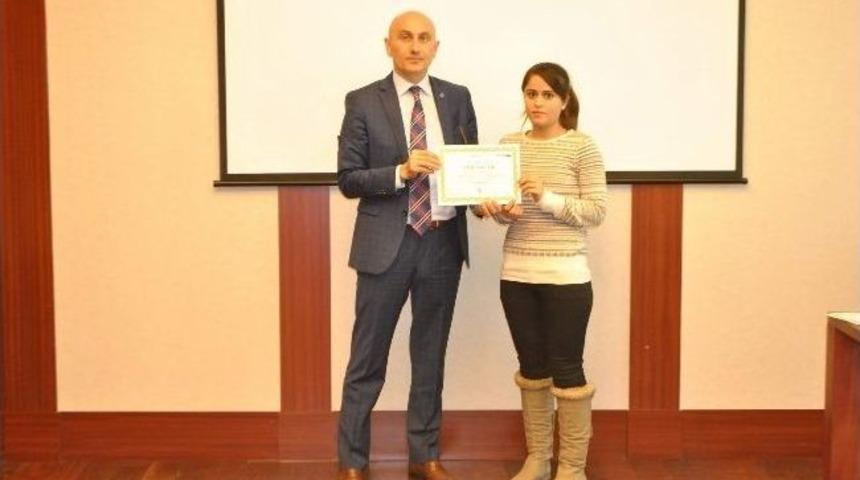 Hk&uuml; &Ouml;ğrencilerine Netcad Eğitim Sertifikası Verildi