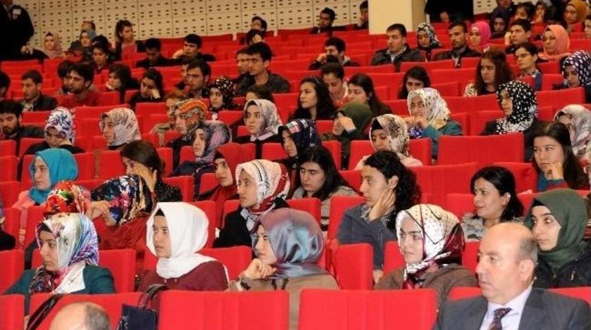 İstiklal Marşı&rsquo;nın 93. Yıld&ouml;n&uuml;m&uuml; Ve Mehmet Akif Ersoy&rsquo;u Anma Programı