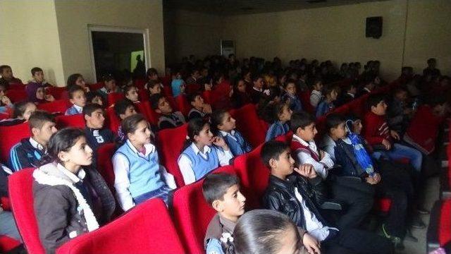 Kulp İl&ccedil;esinde İstiklal Marşı nın Kabul&uuml; Ve Mehmet Akif Ersoy Anma Etkinlikleri D&uuml;zenlendi 1