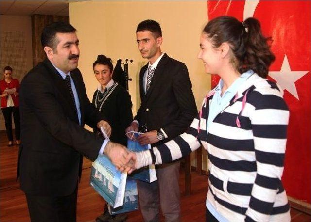 Van&rsquo;da İstiklal Marşı&rsquo;nın Kabul&uuml; Ve Mehmet Akif Ersoy&rsquo;u Anma Programı 3