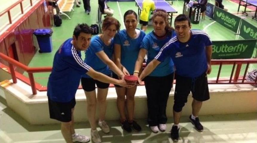 Esbaş Masa Tenisi Ekibi Adana&rsquo;dan Madalyalarla D&ouml;nd&uuml;