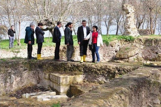 Ak Partili Bayram Şenocak, Avcılar Halkıyla Bir Araya Geldi 1