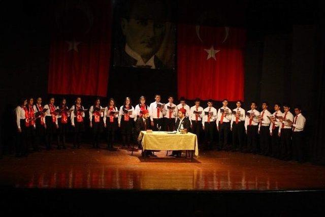 İstiklal Marşı Kabul&uuml; Ve Mehmet Akif Ersoy Şiirler Ve T&uuml;rk&uuml;lerle Anıldı 1