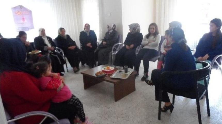 Farkında Kadınlar Liderlik At&ouml;lyesinde