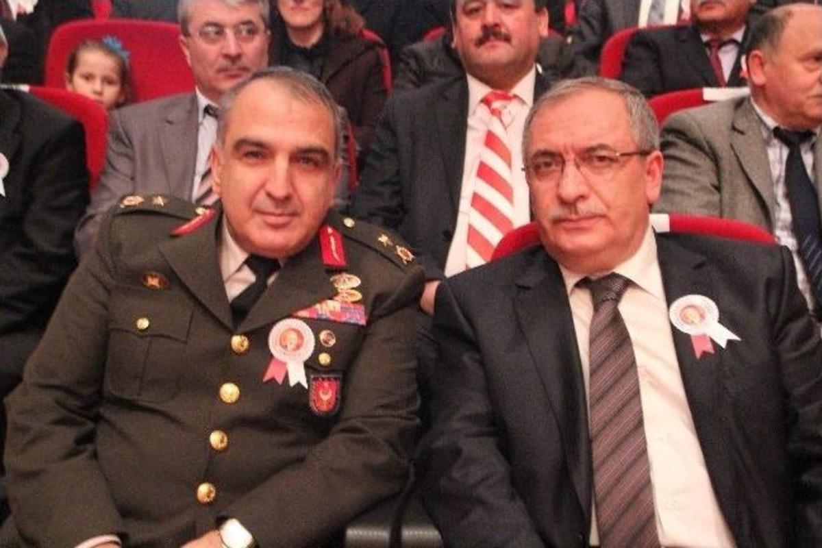 Mehmet Akif Ersoy Saygı İle Anıldı