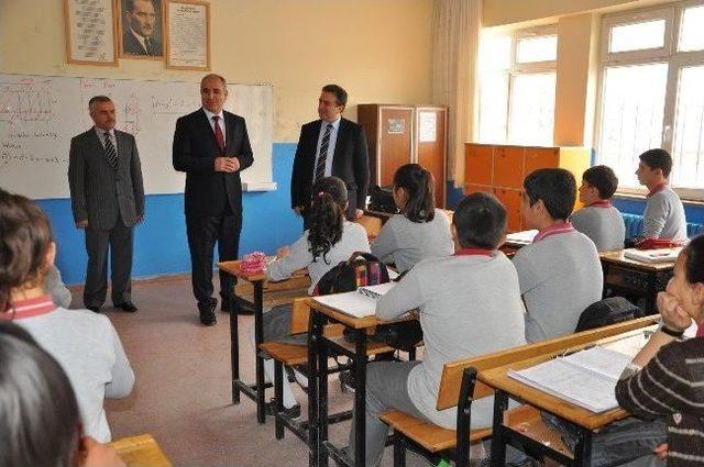 Yazdığı Mektupla, Okuluna Teknolojik Destek Sağladı