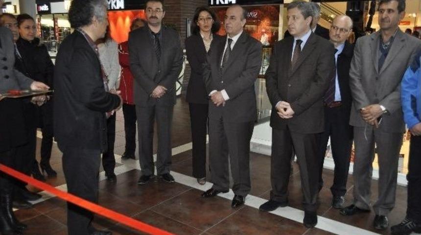 Erciyes Sanat Derneği İlk Sergisini Forum Kayseri'de A&ccedil;tı