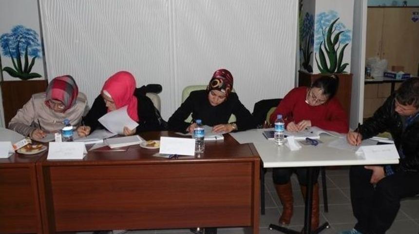 Bilecik'de Sağlık &Ccedil;alışanlarına Travma Res&uuml;sitasyon Eğitimi