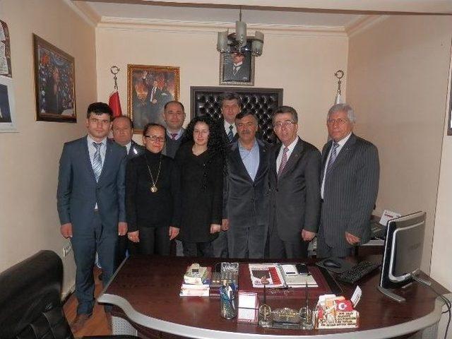 Mhp Biga Belediye Başkan Adayı İşçi Sendikasını Ziyaret Etti 1