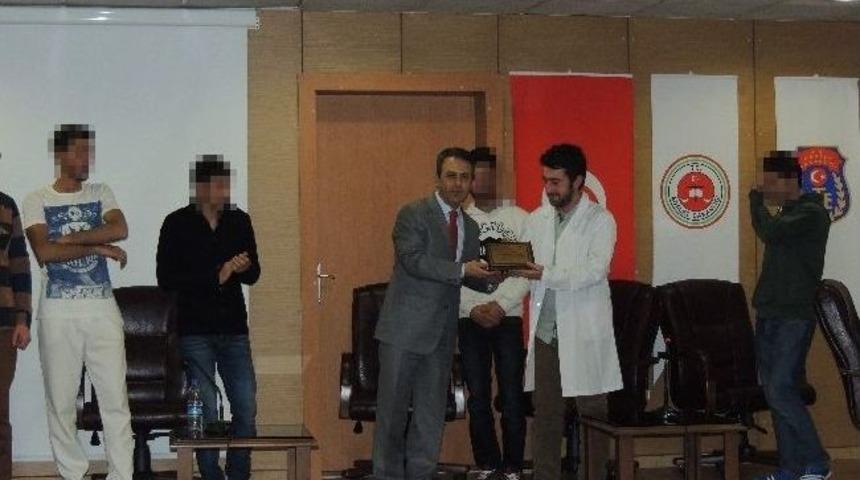 Y&uuml;k&uuml;ml&uuml;lere Tiyatro Eğitimi
