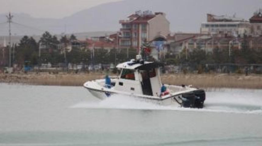 Beyşehir&rsquo;de 3 Balık&ccedil;ıya Bin 692 Lira Ceza
