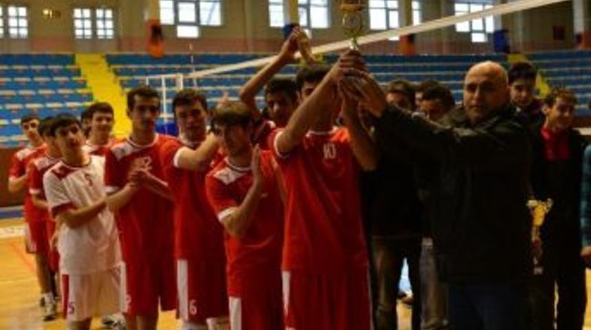 Yakutiye, Voleybolda Y&uuml;z G&uuml;ld&uuml;rd&uuml;