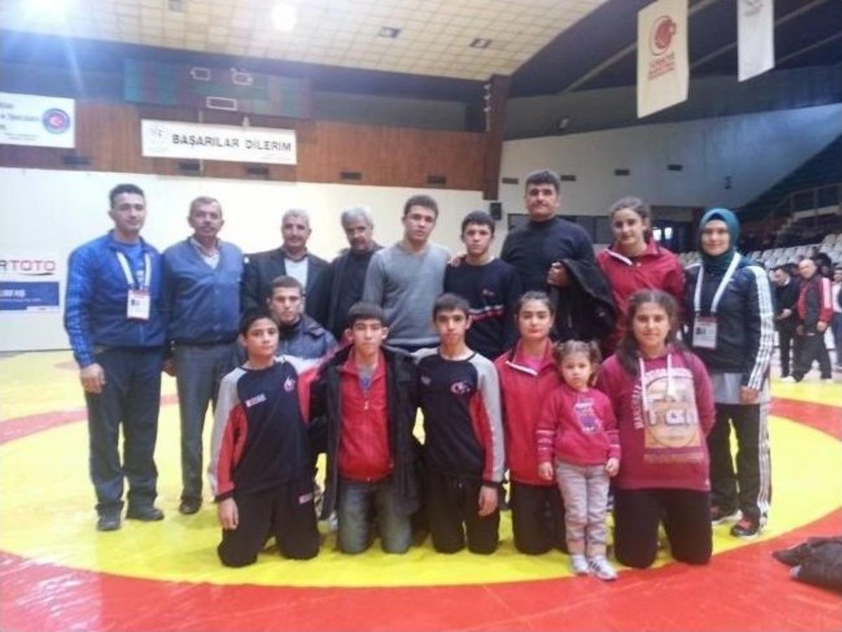 Korkutelili Tuğba Kılı&ccedil;, T&uuml;rkiye Birincisi Oldu