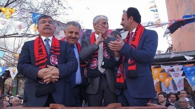 Milli Savunma Bakanı İsmet Yılmaz Kağızman’da