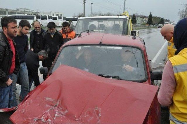 Çarşamba'da Zincirleme Kaza: 2 Yaralı