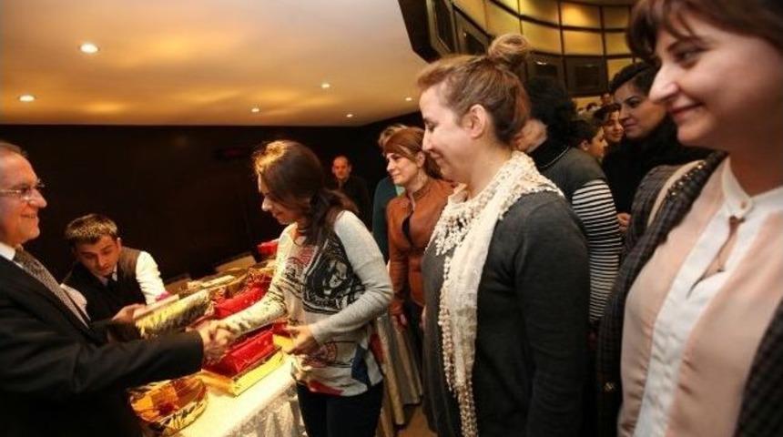 G&uuml;zelbey&rsquo;den Kadın Personellere &lsquo;kadınlar G&uuml;n&uuml;&rsquo; Kutlaması