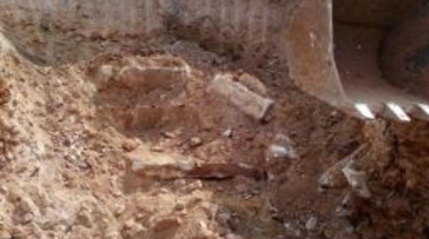 Uşak&rsquo;ta Sit Alanında Ka&ccedil;ak Kazıya Su&ccedil;&uuml;st&uuml;