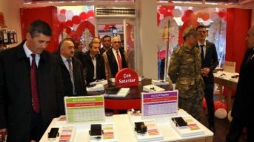 Suşehri Belediye Başkanı Sel, A&ccedil;ılışa Katıldı