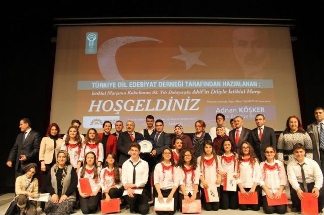 Mehmet Akif Ersoy Gebze&rsquo;de Anıldı