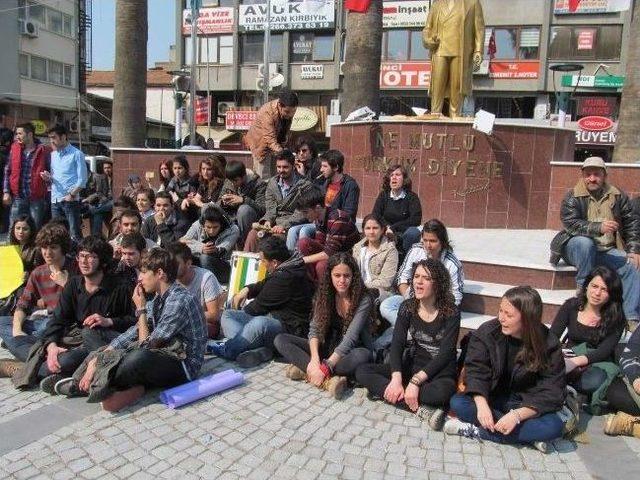 Edremit’te Liseliler Berkin Elvan İçin Eylem Yaptı 1