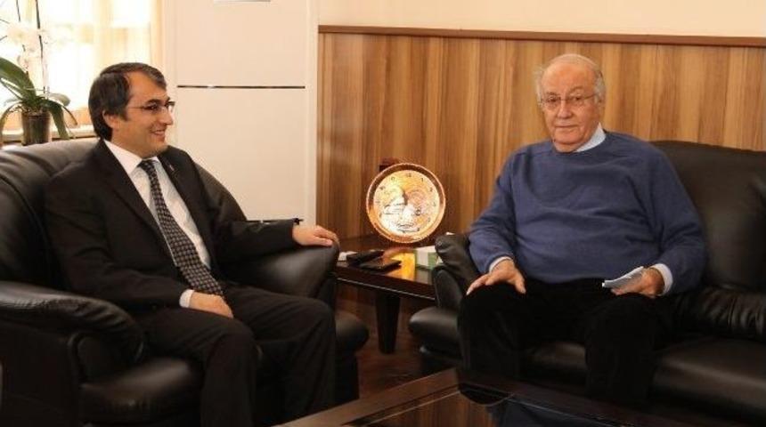 Hayırsever İşadamı Erdoğan Akdağ, Bozok &Uuml;niversitesi Rekt&ouml;r&uuml; U&ccedil;ar&rsquo;ı Ziyaret Etti