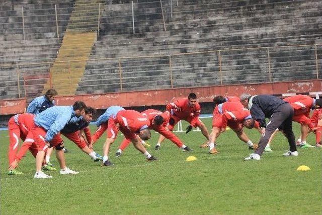 Kömürspor, İzmit Belediyespor Maçı Hazırlıklarını Sürdürüyor