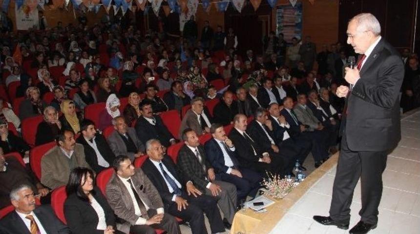 Ak Parti Genel Başkan Yardımcısı Erdem Hakkari&rsquo;de