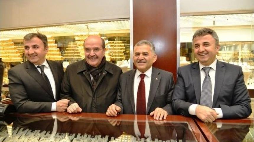 Melikgazi Belediye Başkanı B&uuml;y&uuml;kkılı&ccedil;'tan, Kazancılar Esnafına Ziyaret