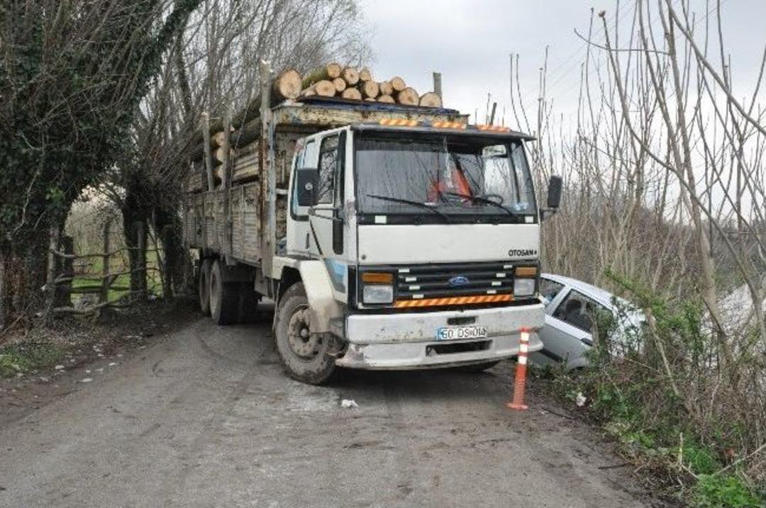 Aynı Yerde Bir Haftada İkinci Kaza: 4 Yaralı