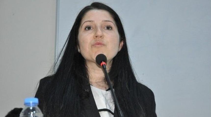 Hukuk &Ouml;ğrencilerine Konferans