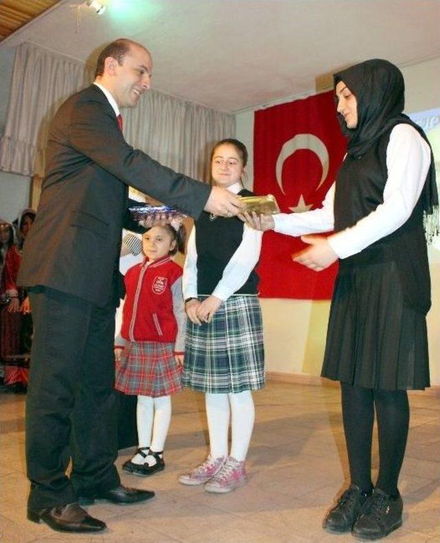 İstiklal Şairi Akif Anıldı 2