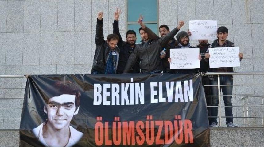 Uşak &Uuml;niversitesi&rsquo;nde Berkin Elvan İ&ccedil;in Eylem Ger&ccedil;ekleştirildi