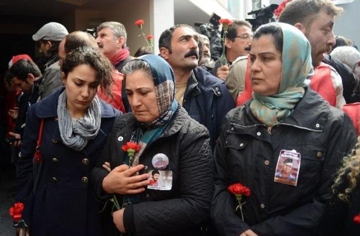 İstiklal Caddesi'ndeki Gruba M&uuml;dahale