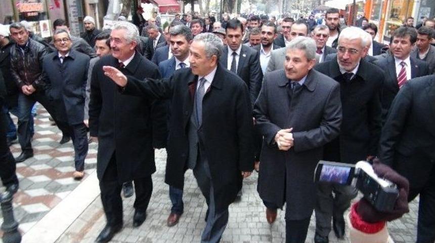 Başbakan Yardımcısı B&uuml;lent Arın&ccedil;: