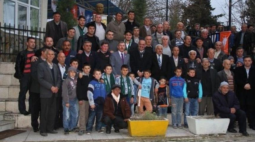 Aşkın Ve &Ouml;zdağ Sandal'a M&uuml;jdelerle Gitti