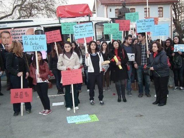Berkin Elvan ı Oturma Eylemiyle Andılar 2
