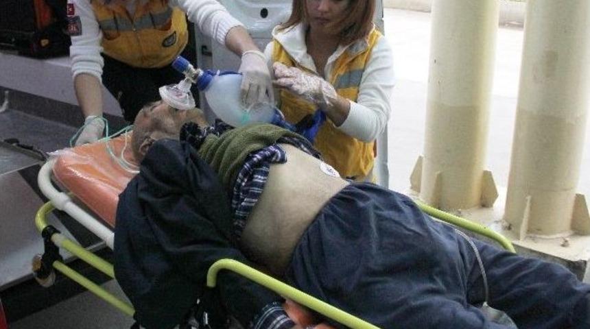 Boğazına Yemek Tıkandı, Hastaneye Getirilirken Kaza Ge&ccedil;irdi