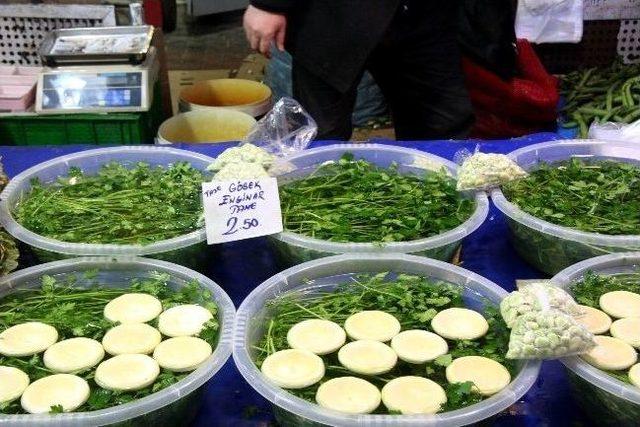 Karaciğer Dostu Enginar Pazarcıların Yüzünü Güldürdü