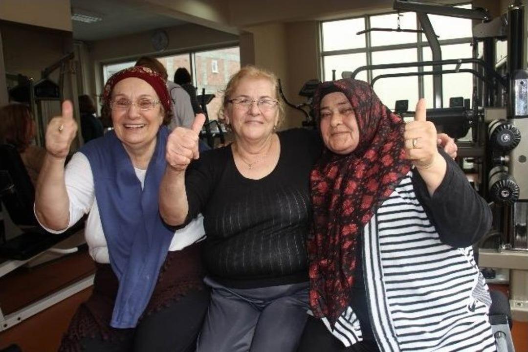 70&rsquo;lik Teyzeler Obeziteye Savaş A&ccedil;tı