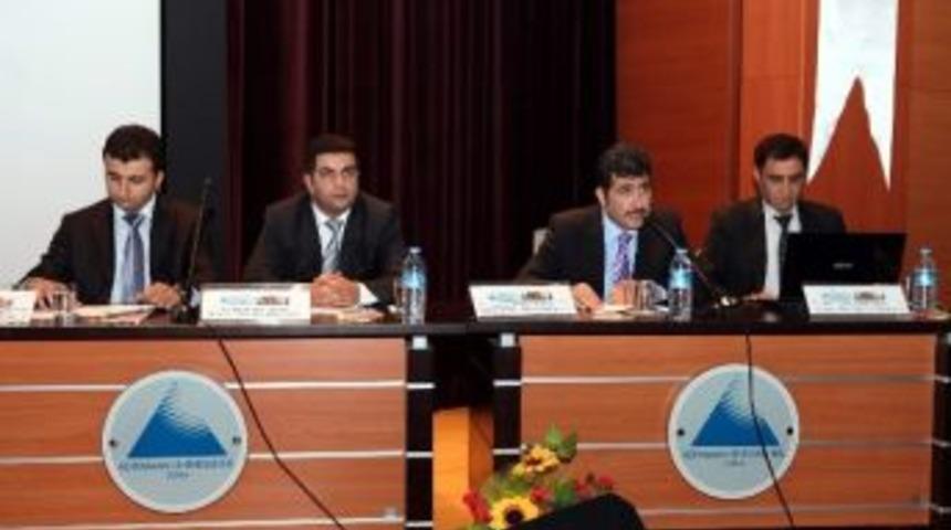 Mehmet Akif Ersoy Ve İstiklal Marşı Paneli D&uuml;zenlendi