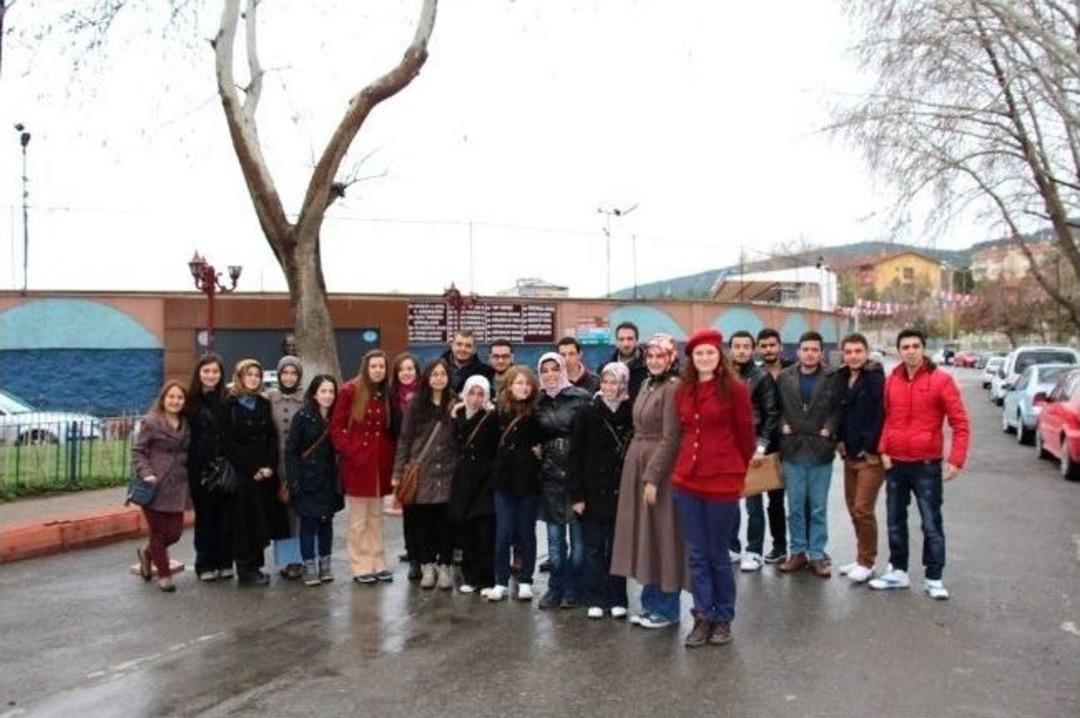 Gediz Myo &Ouml;ğrencileri K&uuml;tahya&rsquo;nın Tarihi Mekanlarını Gezdi