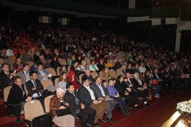 Görme Engelliler Yanık Sesleriyle Ağlattı 1