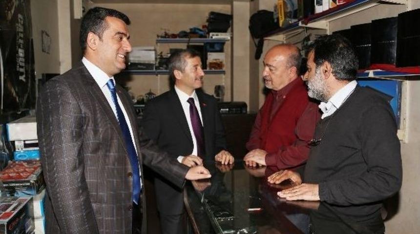 Başkan Tahmazoğlu, Turistik &Ccedil;arşı Esnafını Ziyaret Etti