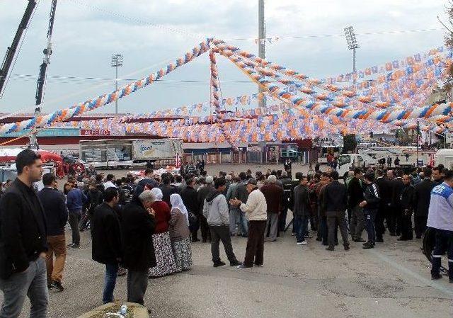 Mersin, Başbakanı Bekliyor